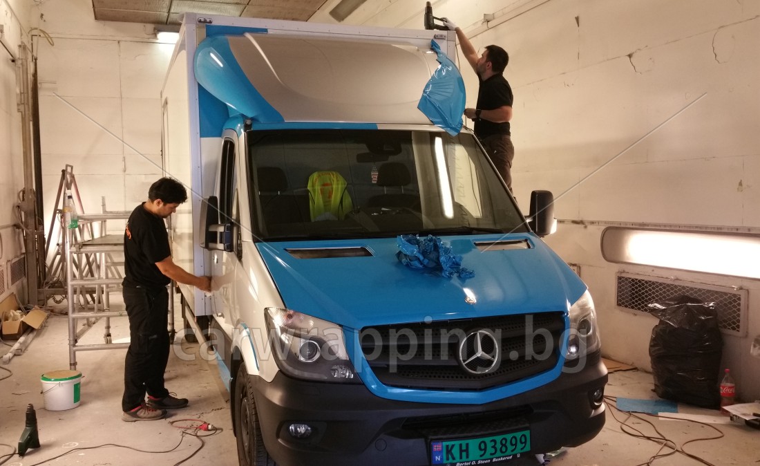 Mercedes Ice car - Postnord - 4